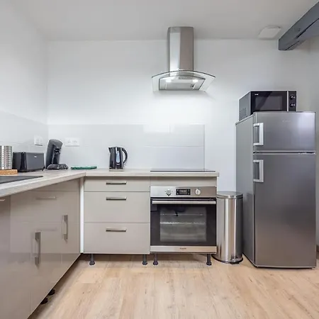 Apartamento ✰ Murard -4 Pers - Wifi- Boite A Clef ✰ *